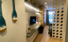 Apartamento Pertinho do Mar - Praia das Castanheiras - Centro - Melhor localização - Com Wi-Fi